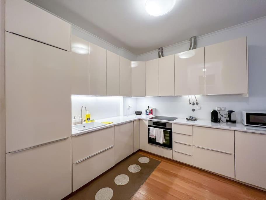 4 Rooms Home In Baixa Lisbon Luaran gambar